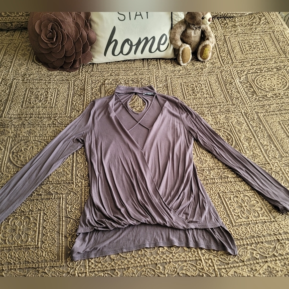 She + Sky High/Low Surplice Long Sleeve Top | Size Small - Picture 2 of 6